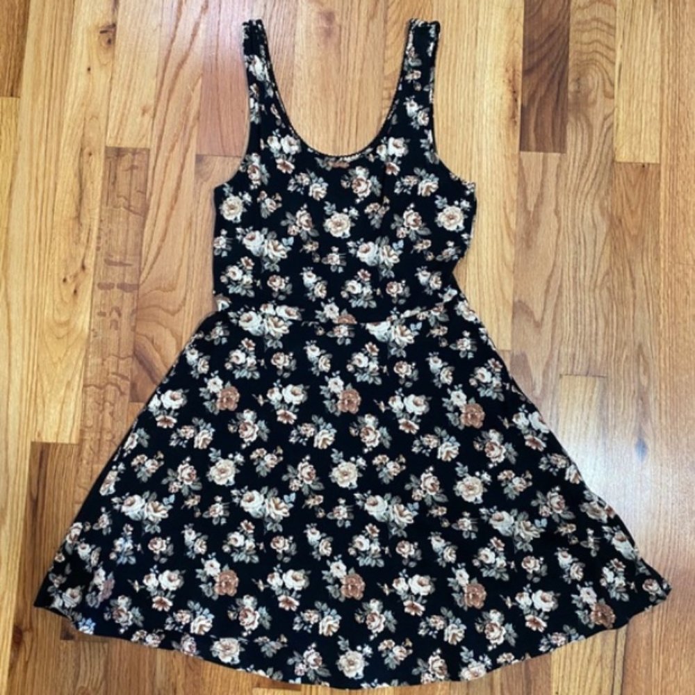 Forever 21 - Black Floral Dress